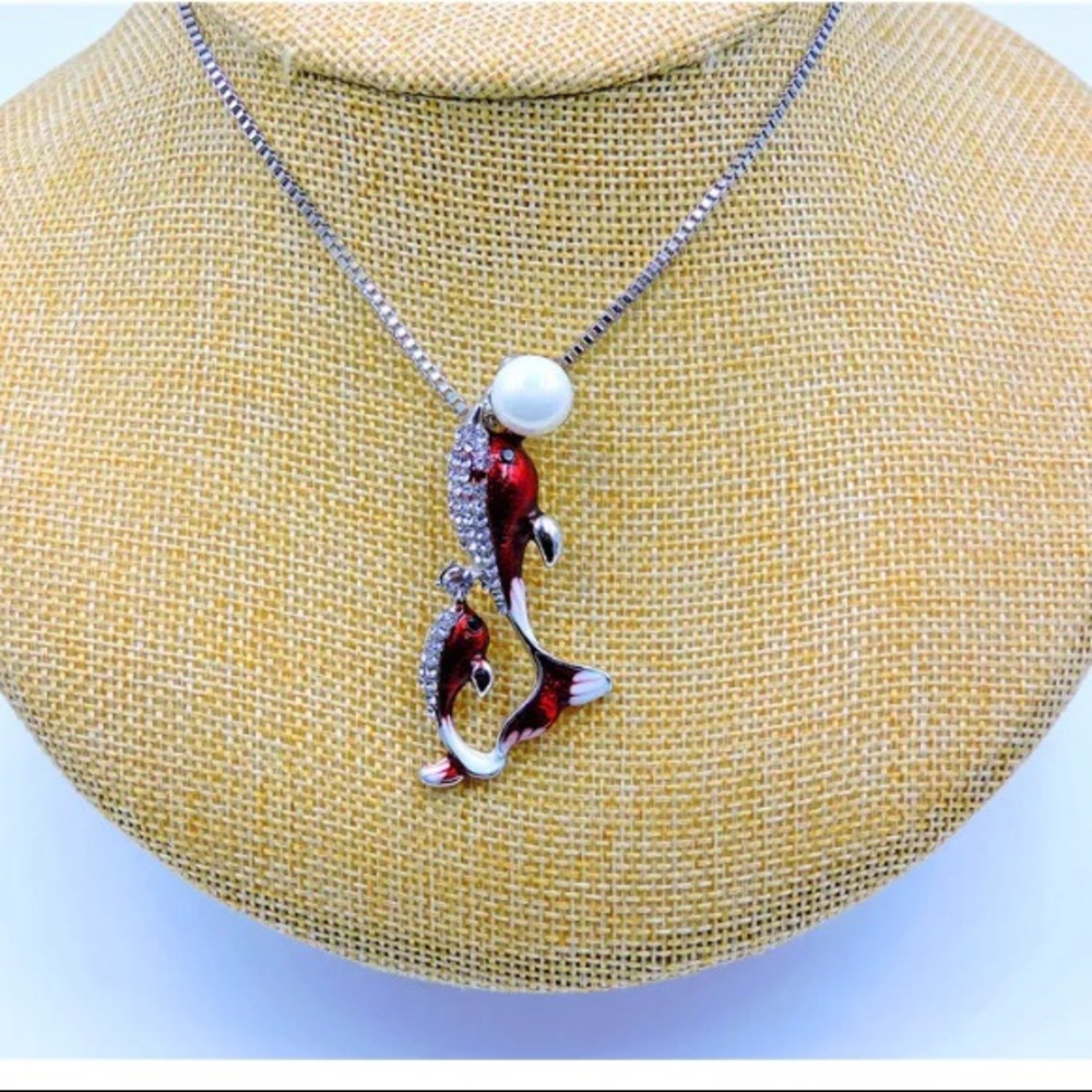 NWT Mama Baby Dolphin Necklace